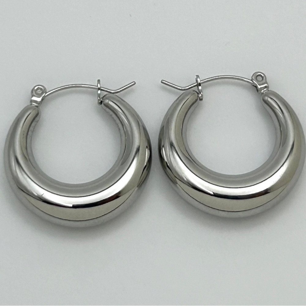 Nickel Free Hollow Chunky Hoop Earrings Silver Color Earrings with storage pouch